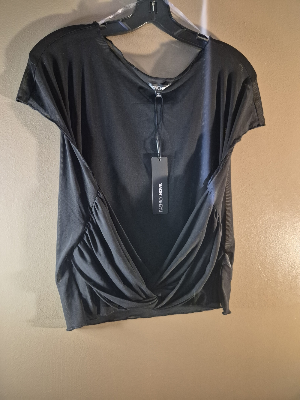 Fashion Nova Black Twist Front Short Sleeve Top